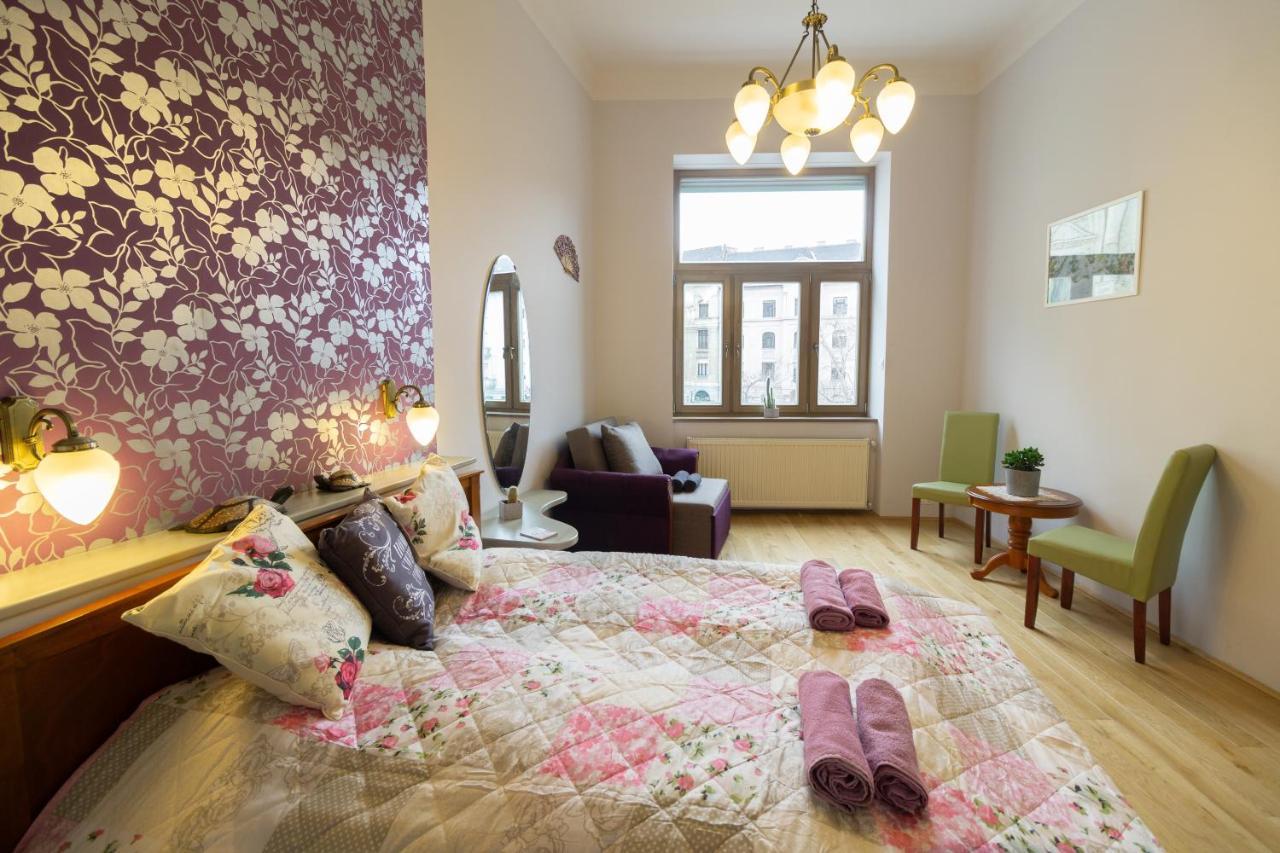 Jewel In Buda Apartment Budapest Bagian luar foto