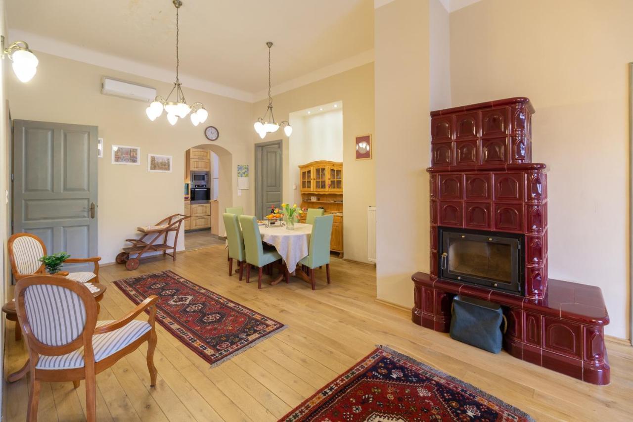 Jewel In Buda Apartment Budapest Bagian luar foto